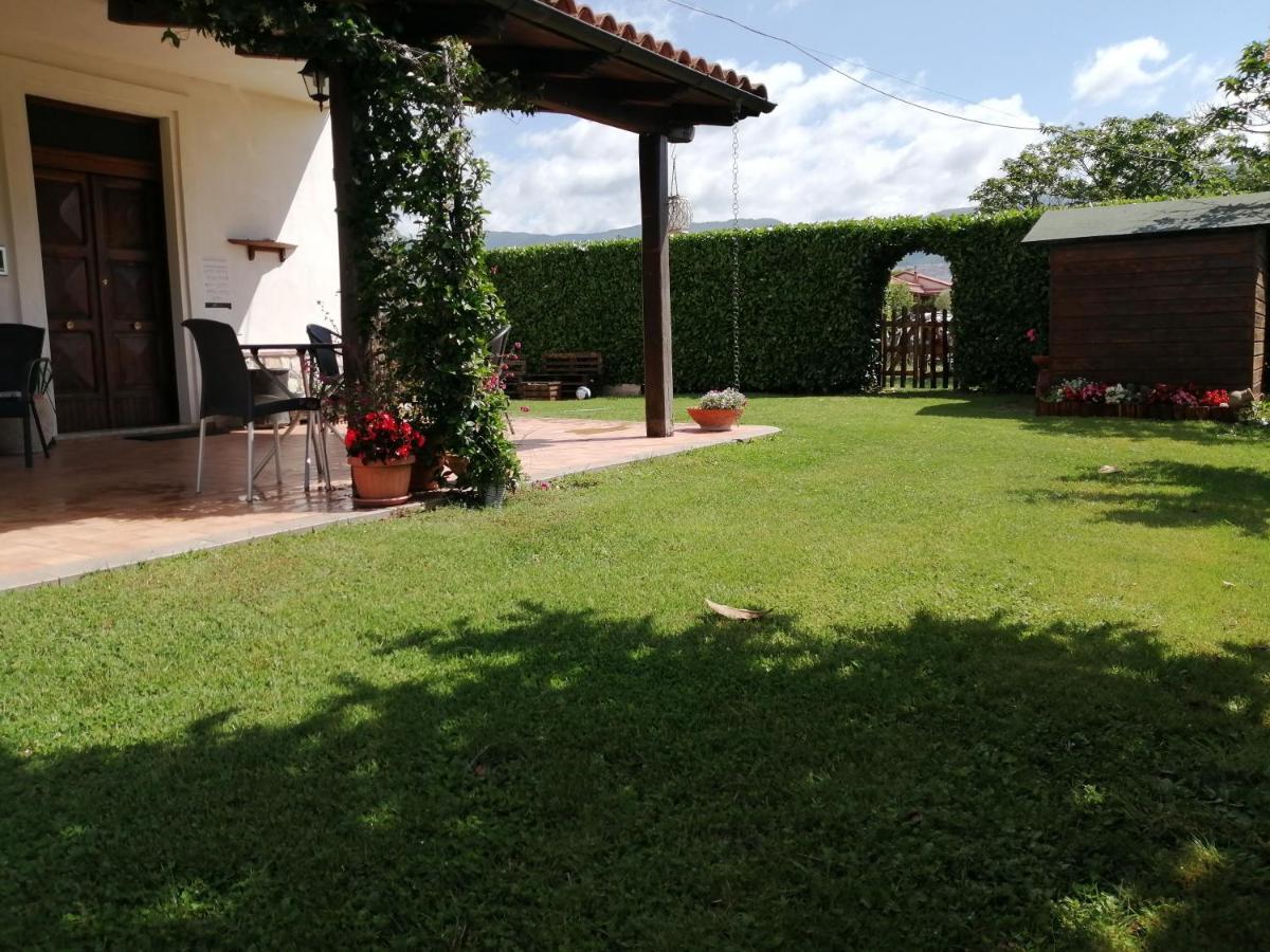 B&B Il Tiglio Падула Экстерьер фото