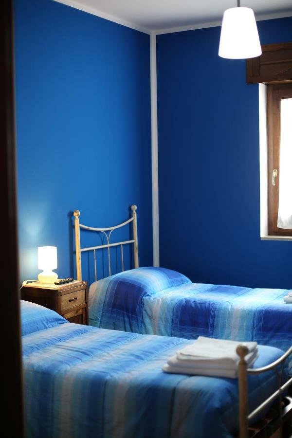 B&B Il Tiglio Падула Экстерьер фото