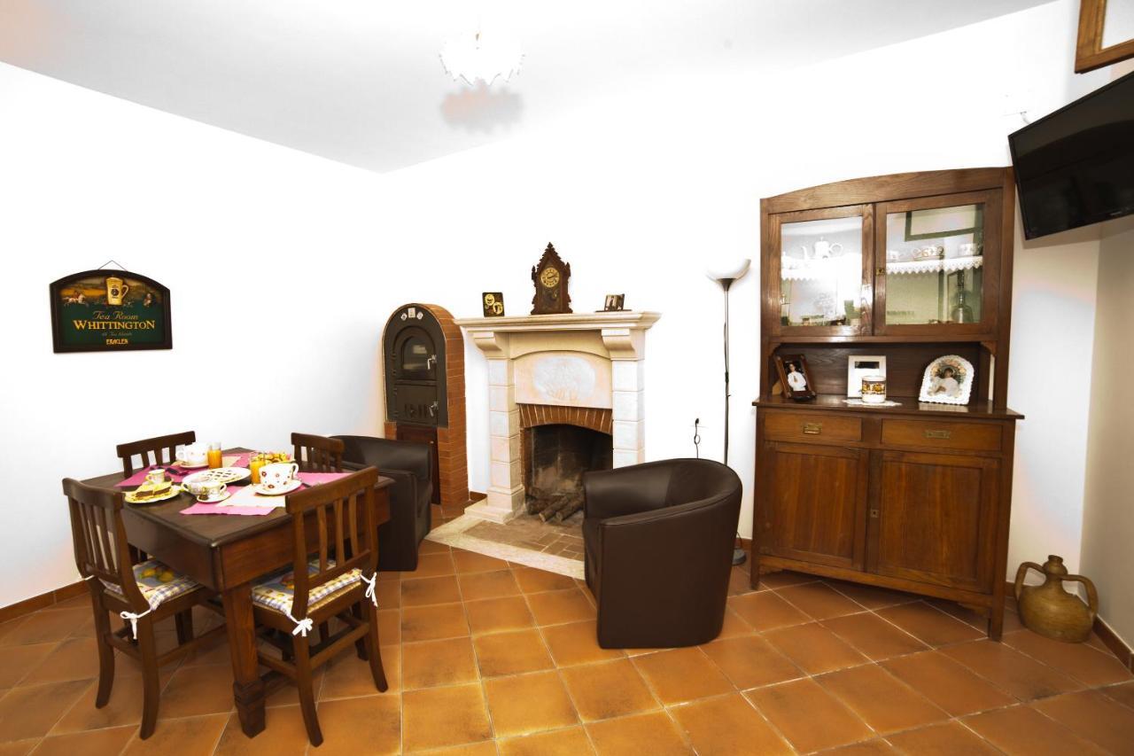 B&B Il Tiglio Падула Экстерьер фото